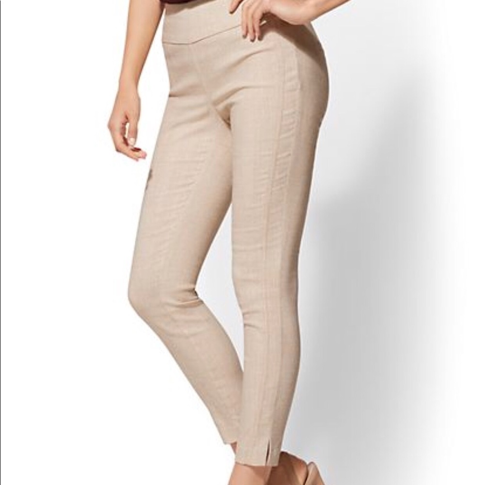 New York and Company pull on ankle pant
